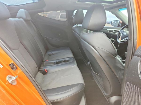 2015 HYUNDAI VELOSTER GLS(Middle)