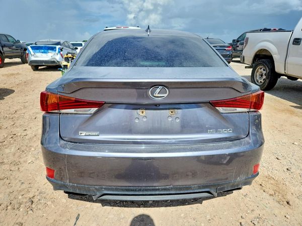2018 LEXUS IS 300