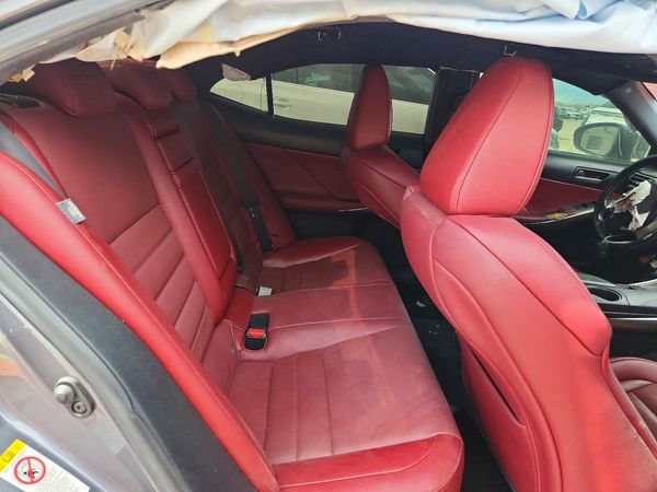 2018 LEXUS IS 300