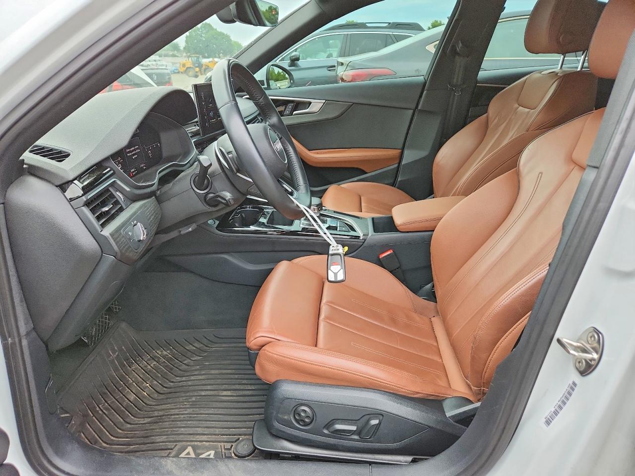 2020 AUDI A4 quattro Premium Plus