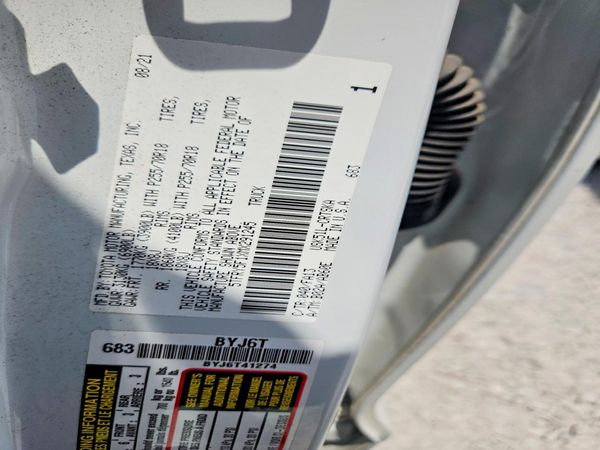2021 TOYOTA TUNDRA SR5 grade