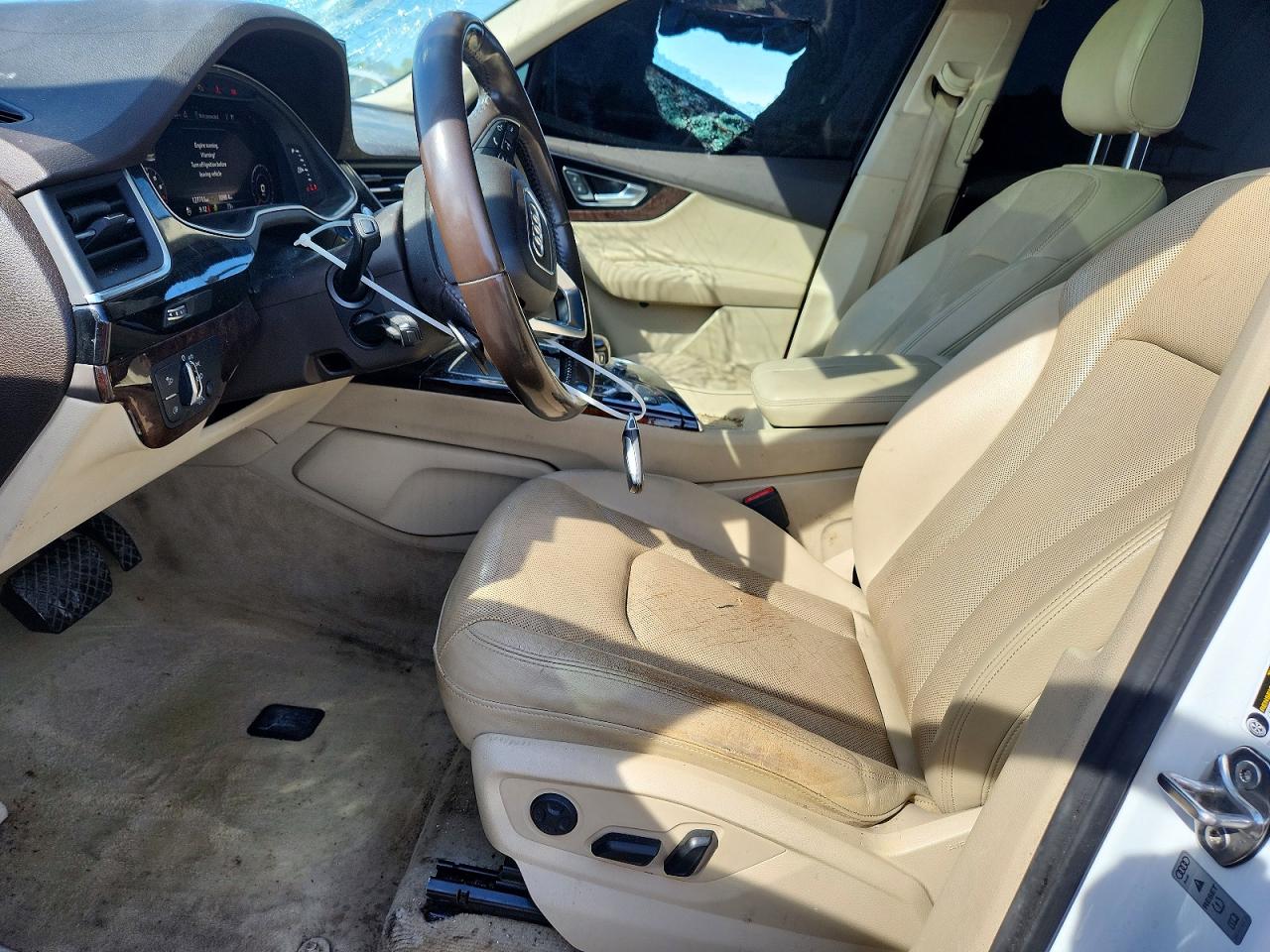 2017 AUDI Q7 quattro Premium Plus