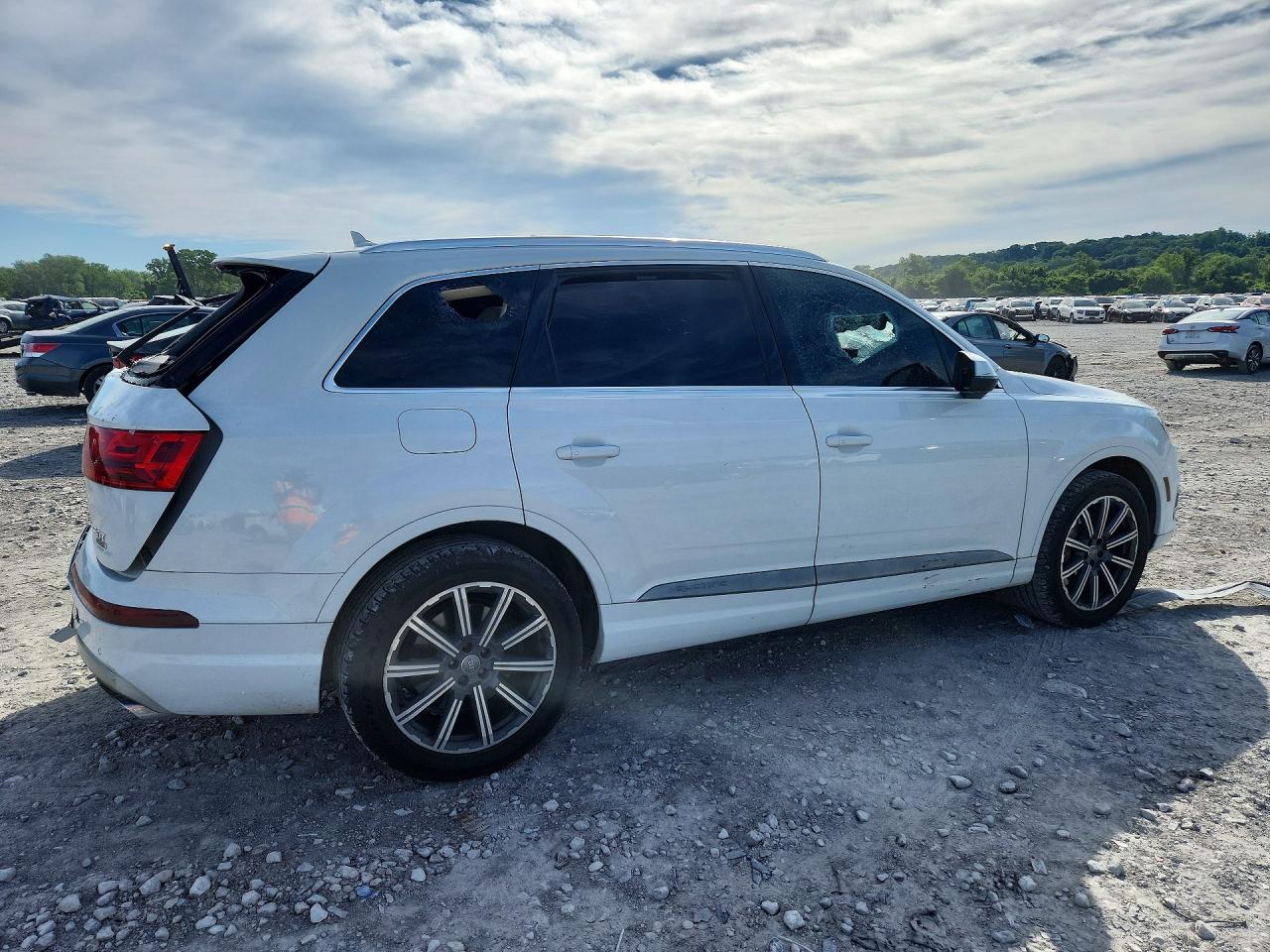 2017 AUDI Q7 quattro Premium Plus