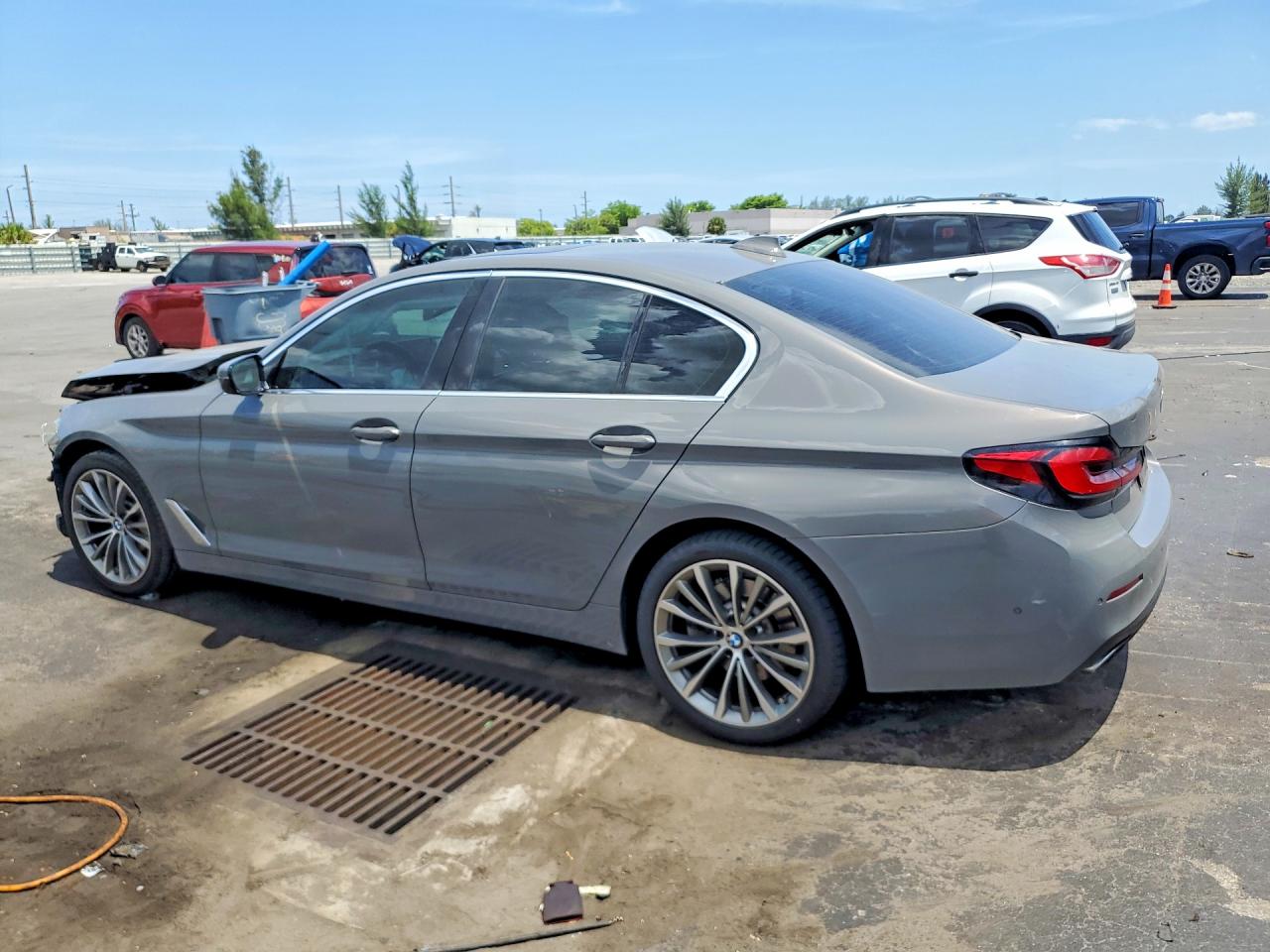2021 BMW 530