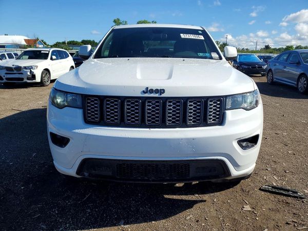 2018 JEEP GRAND CHEROKEE LAREDO 4X4