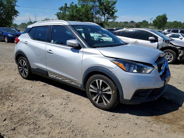 2020 NISSAN KICKS