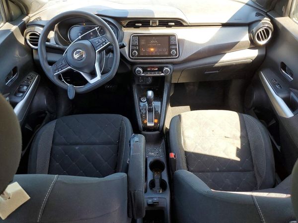 2020 NISSAN KICKS