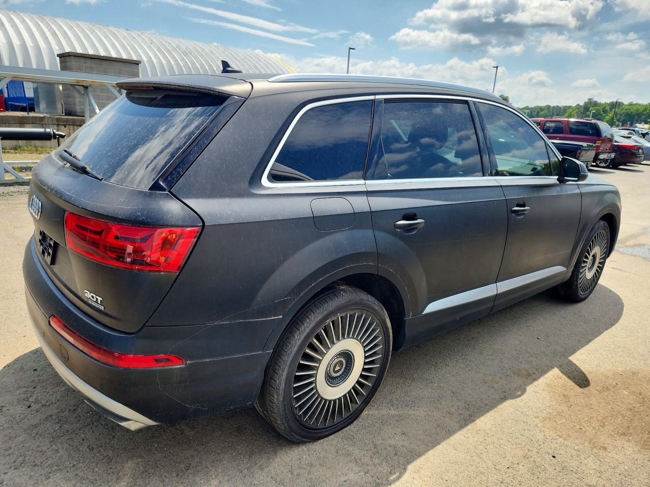 2017 AUDI Q7 quattro Premium Plus