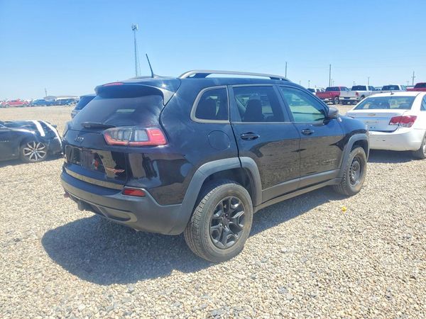2019 JEEP CHEROKEE TRAILHAWK 4X4