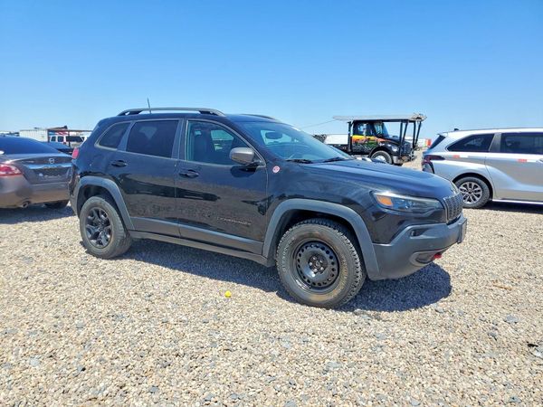 2019 JEEP CHEROKEE TRAILHAWK 4X4