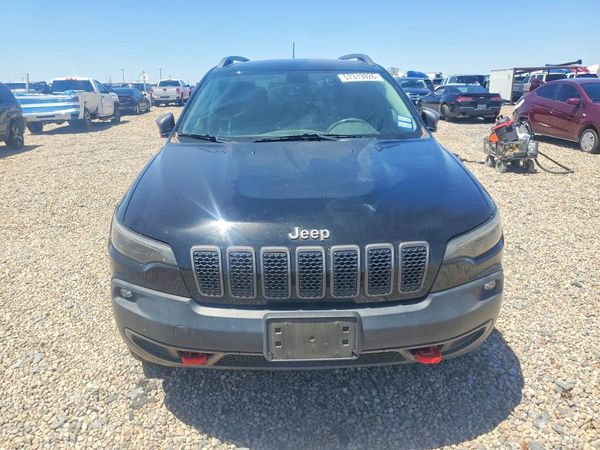 2019 JEEP CHEROKEE TRAILHAWK 4X4
