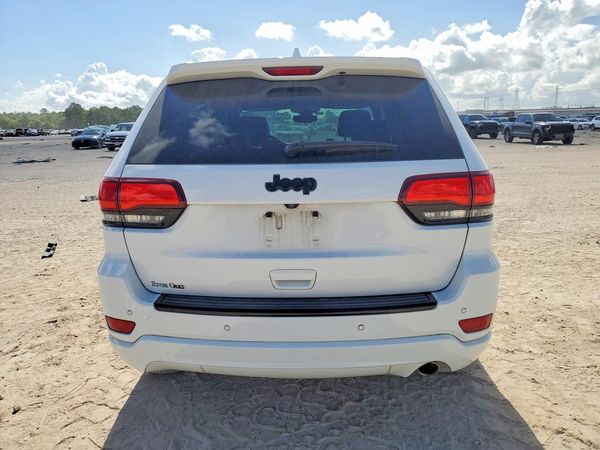 2018 JEEP GRAND CHEROKEE LAREDO 4X2