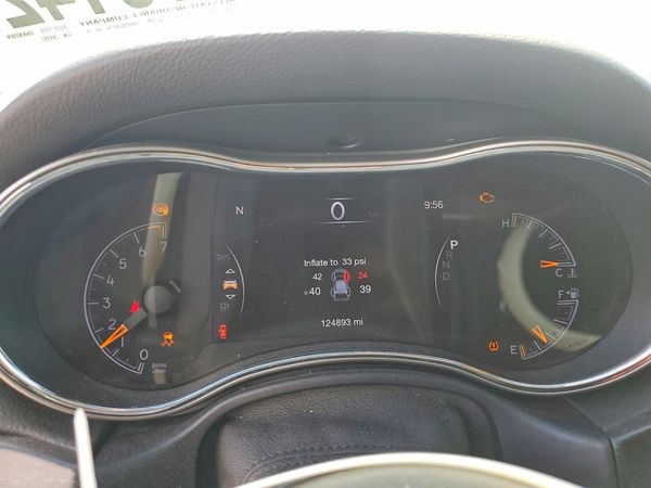 2018 JEEP GRAND CHEROKEE LAREDO 4X2