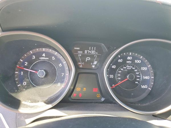 2013 HYUNDAI ELANTRA