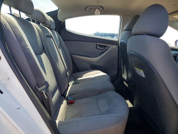 2013 HYUNDAI ELANTRA