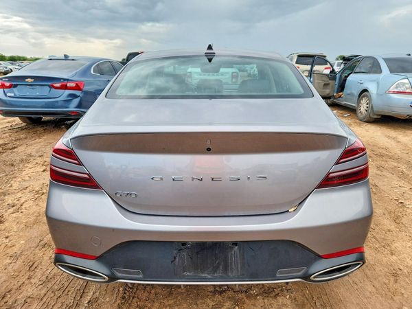 2025 GENESIS G70