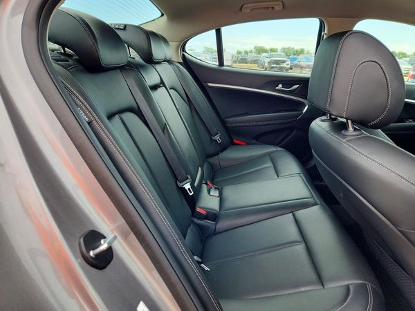 2025 GENESIS G70