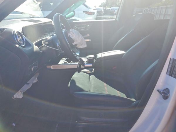 2021 MERCEDES-BENZ GLB GLB250