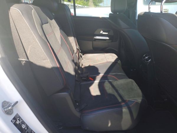 2021 MERCEDES-BENZ GLB GLB250