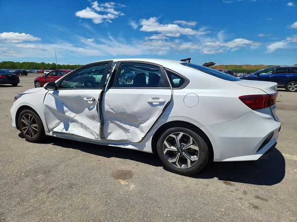 2022 KIA FORTE FE, LXS