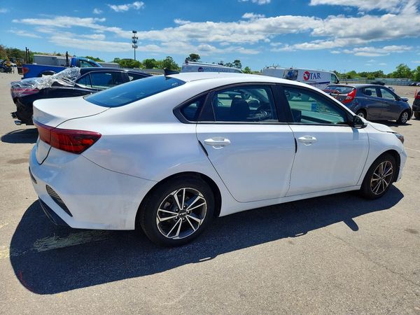 2022 KIA FORTE FE, LXS