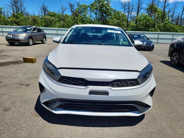 2022 KIA FORTE FE, LXS