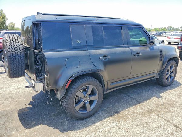 2023 LAND ROVER DEFENDER 110 X-Dynamic SE