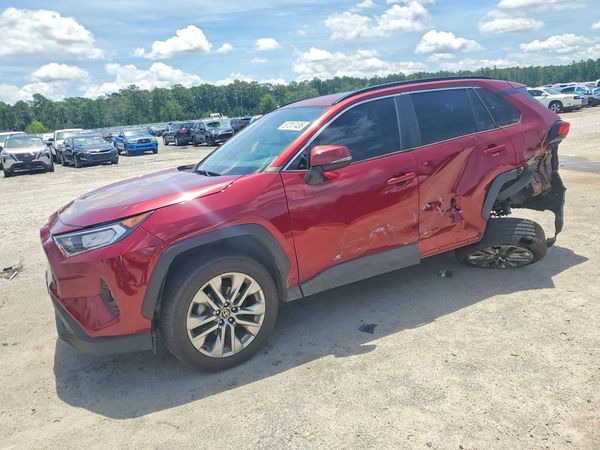2021 TOYOTA RAV4 XLE Premium