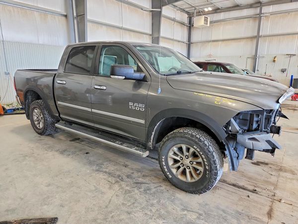 2013 RAM 1500 SLT