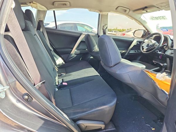 2015 TOYOTA RAV4 LE (X Grade)
