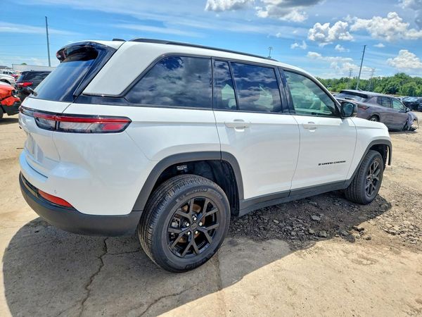 2025 JEEP GRAND CHEROKEE