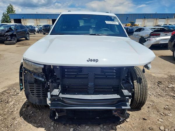 2025 JEEP GRAND CHEROKEE