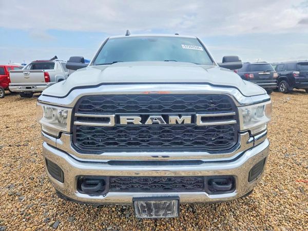 2022 RAM 2500 TRADESMAN CREW CAB 4X4