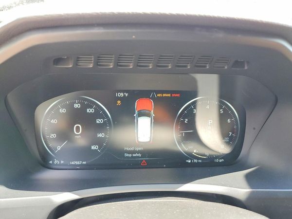 2016 VOLVO XC90 SV42 Momentum