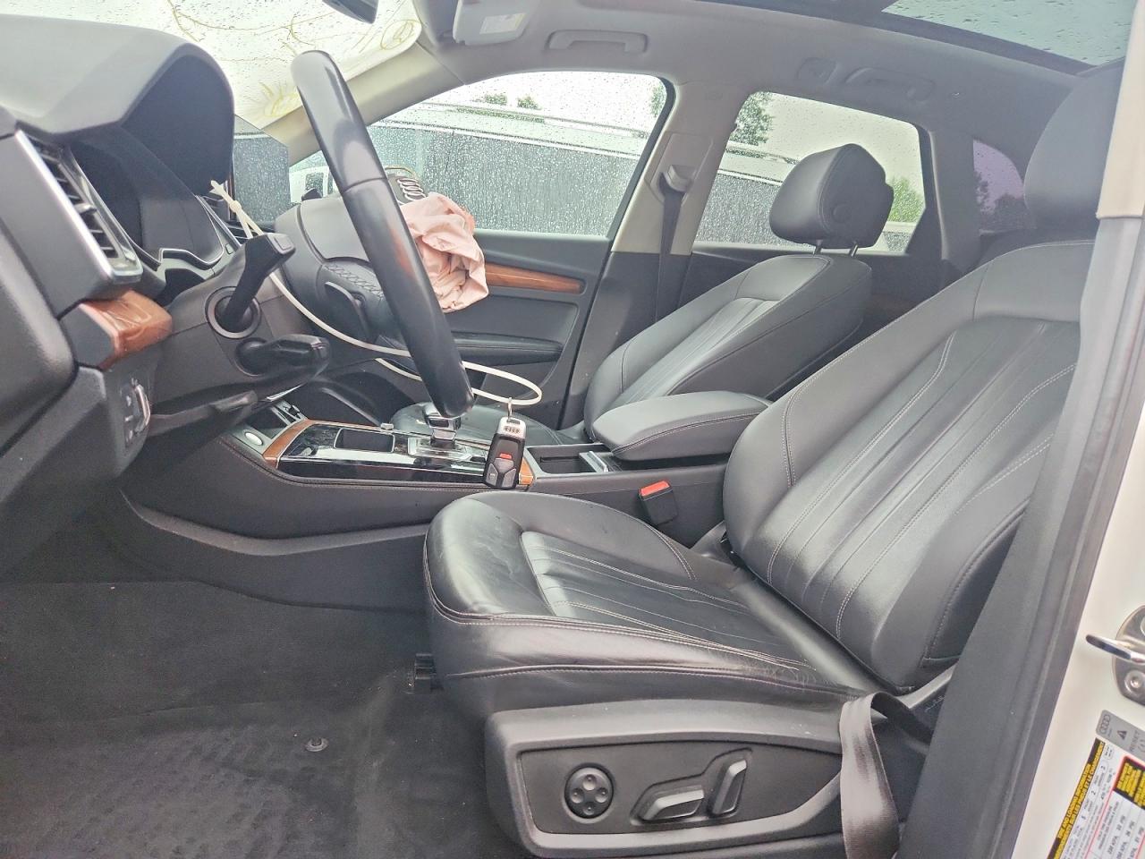 2021 AUDI Q5 quattro Premium Plus