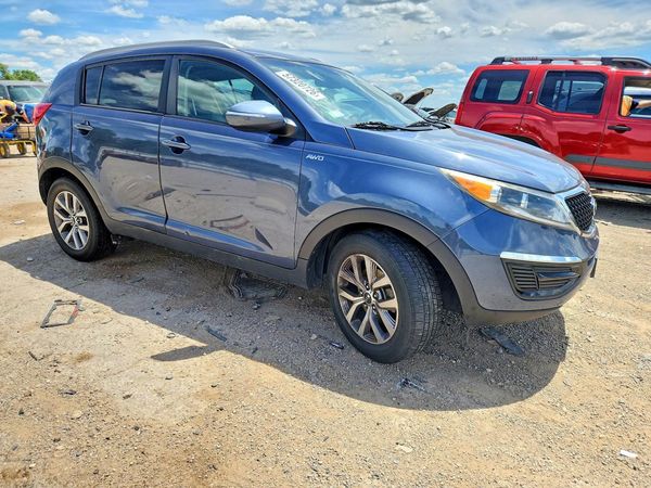 2015 KIA SPORTAGE GL - Middle-low