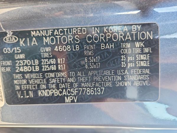 2015 KIA SPORTAGE GL - Middle-low