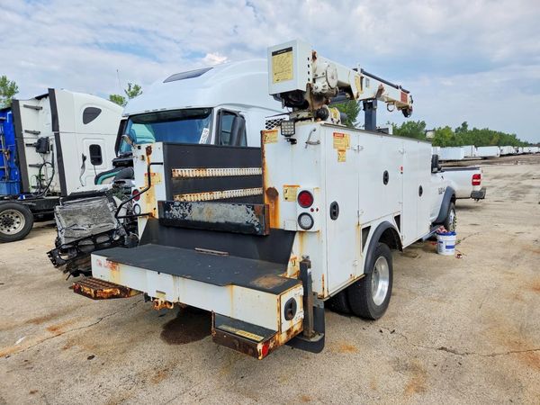 2017 RAM 5500 REG CAB CHASSIS — PSRA