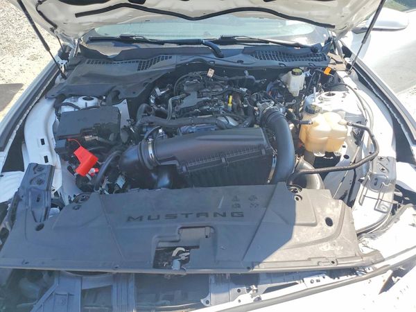 2024 FORD MUSTANG I4