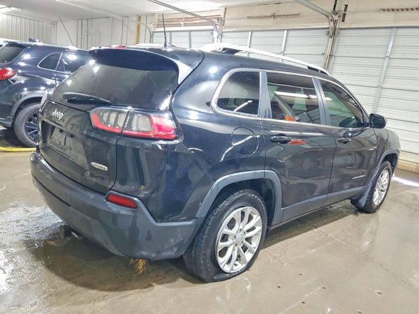 2019 JEEP CHEROKEE LATITUDE 4X4