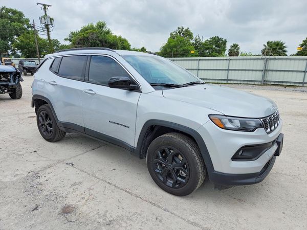 2025 JEEP COMPASS North, Latitude
