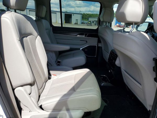 2023 JEEP WAGONEER SERIES II 4X4