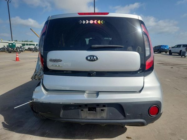2019 KIA SOUL Base