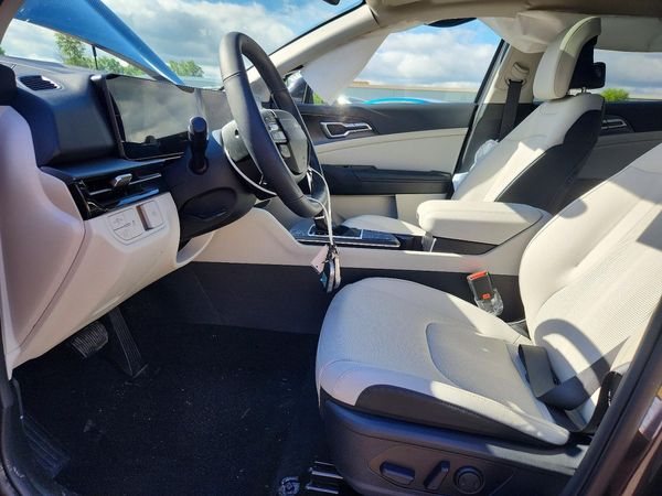 2026 KIA SPORTAGE EX