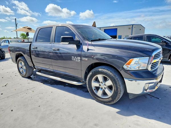 2019 RAM 1500 CLASSIC SLT
