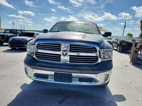 2019 RAM 1500 CLASSIC SLT