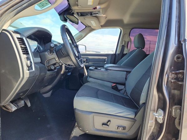 2019 RAM 1500 CLASSIC SLT