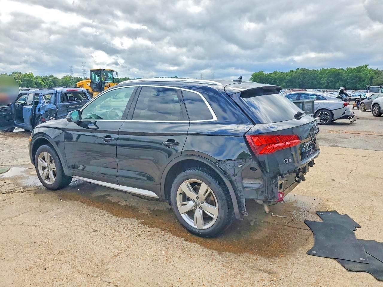 2018 AUDI Q5 quattro Premium Plus