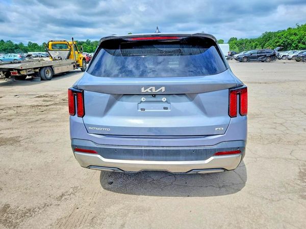 2025 KIA SORENTO S