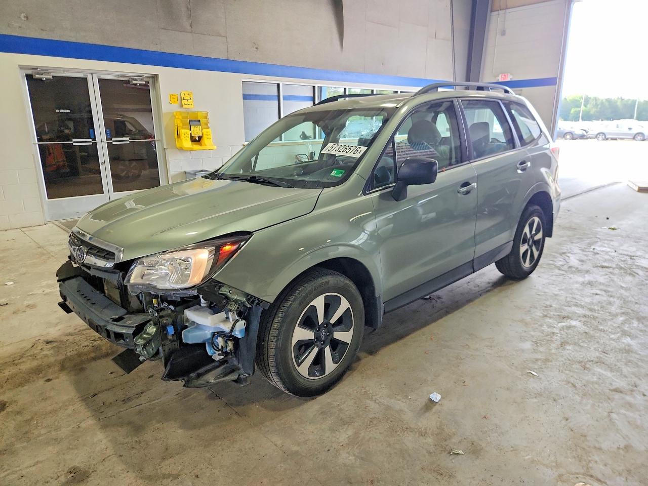 2018 SUBARU FORESTER Base P